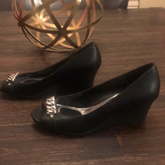 Chaps open-toe, black wedge pumps size 9.5 - Picture 3 of 8